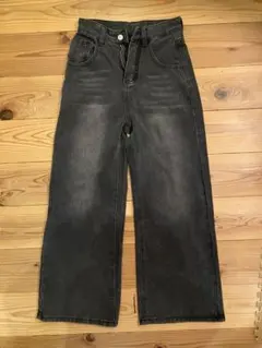 ブラック ワイドレッグデニム