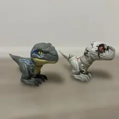 ジュラシックワールド ゴールド　ブルー 2体セット 動く音付き