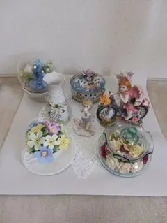 装飾品セット フィギュア 花瓶 繊細な品ですので引取り希望(東京都)です。