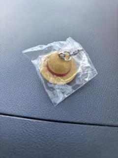 ONE PIECE ワンピース　めじるしアクセサリー　麦わら帽子