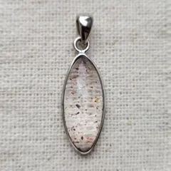 ③レピドクロサイトインクォーツ　ペンダントトップ