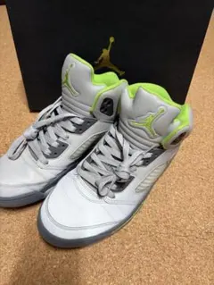 NIKE JORDAN MAX AURA 4グレー ライムグリーンのサムネイル