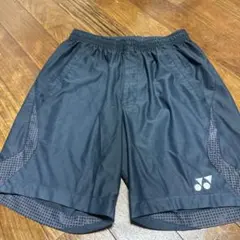 ヨネックス　半ズボン