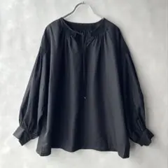 美品✨アンタイトル　袖ボリューム　ギャザーブラウス　黒　長袖　Lサイズ　4