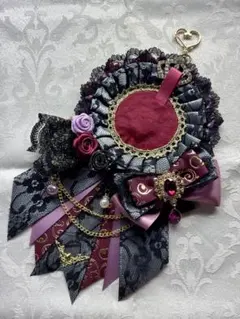 痛ロゼット　ロゼット　ボルドー　黒　金　ピンク