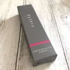 Valéry HAND & DECOLLETE ESSENCE - メルカリ