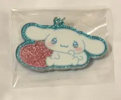 サンリオ シナモロール キーホルダー ぴえん
