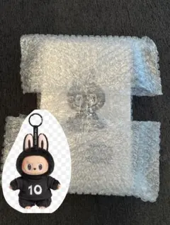 THE MONSTERS LABUBU 10周年記念展限定ぬいぐるみ