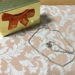 フォリフォリネックレス