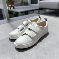 美品✨ clarks スニーカー 23.5㌢ ベルクロ ホワイト クラークスのサムネイル