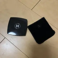 Chanel コンパクトミラーとパフ