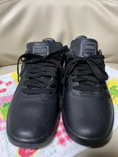 PUMA ブラック スニーカー 25 cm