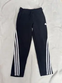 adidas 黒 ストライプ ジャージ 140cm