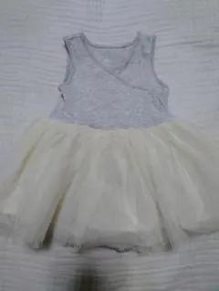 【週末セール】OLD NAVY チュール付ロンパース 70　3〜6M　写真撮影のサムネイル