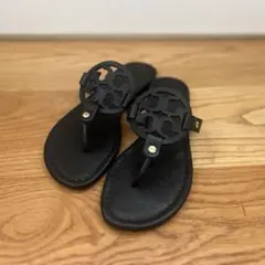 美品⭐︎TORY BURCHトリーバーチ⭐︎ミラーサンダル⭐︎6M ブラックのサムネイル