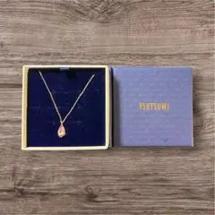 モルガナイト ネックレス