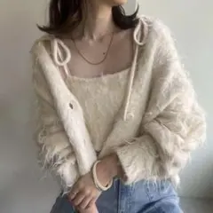 NICE CLAUP マシュマロ女子ニットカーディガン　キャミソール　セット　F