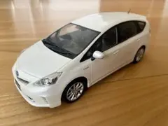 希少1/24トヨタ プリウスα ホワイトパールクリスタルシャイン 非売品ミニカーのサムネイル
