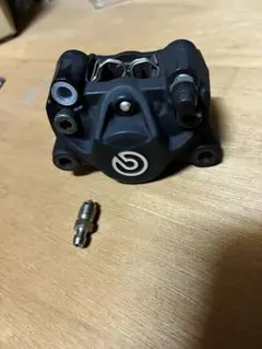 ぴ*す様 ブレンボ Brembo 旧カニ キャリパー ジャンク OHベース - メルカリ