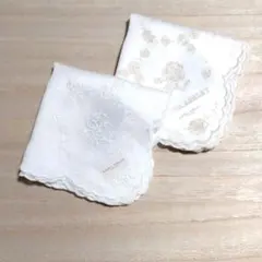 ローラアシュレイ❀スカラップ レース 花柄 刺繍ハンカチ〈2枚〉【新品タグ付】