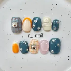 815【ベリーショート】ネイルチップ チェック　お花　ぷっくり　個性派デザイン