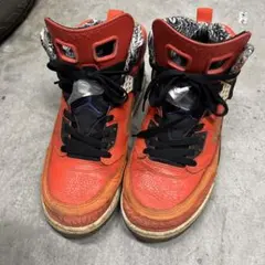 ジョーダン　スパイジーク　オレンジ　中古