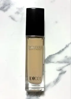 Dior スキン フォーエヴァースキン コレクト コンシーラー 0.5N