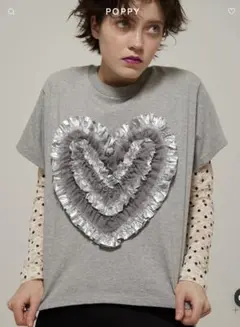 POPPY あさぎーにょ ハートフリルスウェット グレー シルバー POPPY あさぎーにょ ハートフリルスウェット グレー シルバー - メルカリ