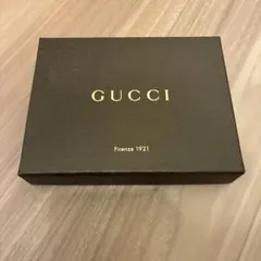 GUCCI ギフトボックス 空箱　約10×13×2cm