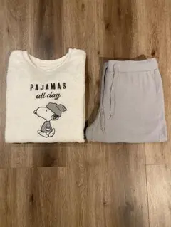 UNIQLOスヌーピー フリースルームウェアセット　Mサイズ