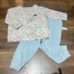 ユニクロ スイミー 長袖 パジャマ 90cm