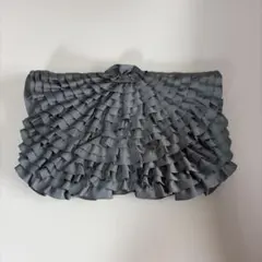 ROSE BUD (LL ACCESSORIES）フリルクラッチバッグ