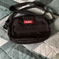 x-girl 黒 ショルダーバッグ フロントポケット付き