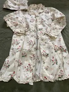 ピンクハウス　バローキティコラボ　レインコート