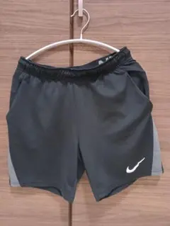 Nike DRI-FIT Mサイズ ショートパンツ 黒