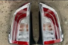 PRIUS V USDM テールライト 左右セット※ジャンク扱い - メルカリ
