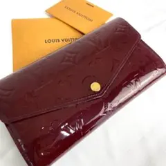 Item thumbnail for item 82c4e7f2-1b44-4738-ab48-e4edb9919c2a