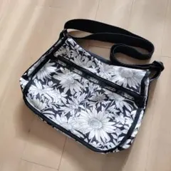 レスポートサック　LeSportsac ショルダーバッグ