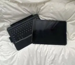 iPad第9世代　キーボード付き