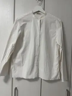 AURALEE バンドカラーシャツ ホワイト 長袖　レディースのサムネイル