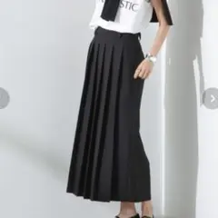 ナノユニバースプリーツスカート