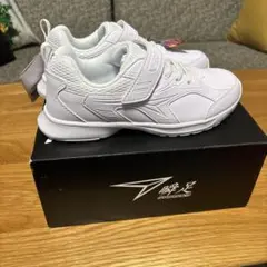 SYUNSOKU ホワイト スニーカー　23.0cm2E