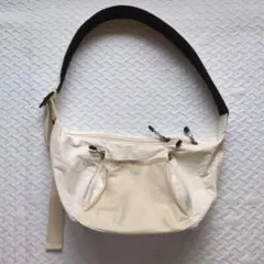 斜めがけショルダーバッグ