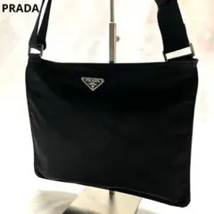 プラダ ショルダーバッグ サコッシュ ブラック 黒 ナイロン 三角ロゴ 白タグ