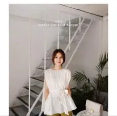 ホワイトフレアトップス ウエストリボン付き