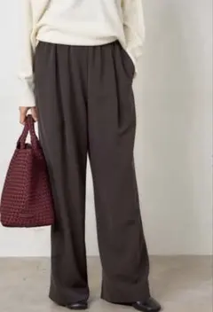 美品 アイレネ IRENE シルキーレザートラウザー パンツ 34 黒 - メルカリ