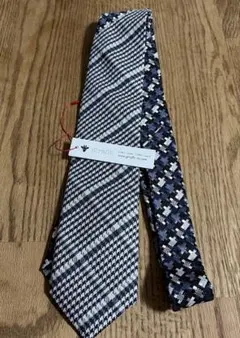 Item thumbnail for item 4b3c89e4-292d-4f55-9190-012939c48877