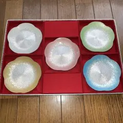 未使用】深川製磁 3色 菊割 小鉢 輪花 (値下げしました) - メルカリ
