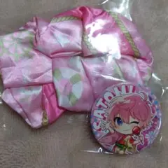 さとみ 缶バッジ シュシュ