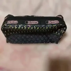 LE SPORTSAC 花柄ポーチ 黒・ピンク